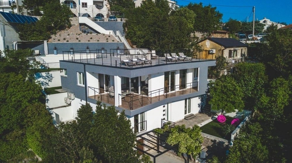Villa in Grad Crikvenica, Primorje-Gorski Kotar County, Croatia 2 - 16865569