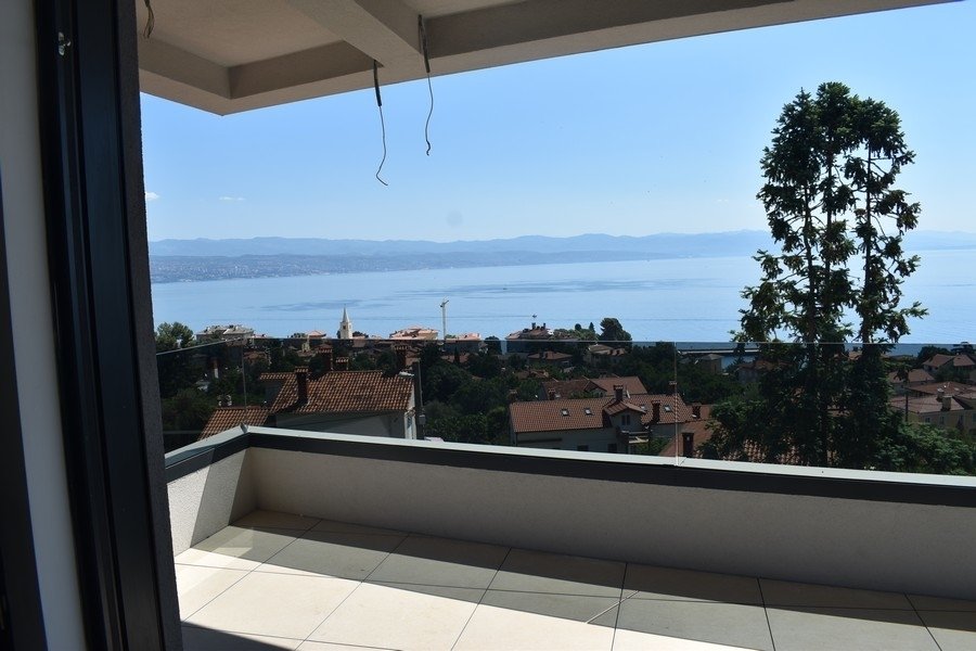 Penthouse in Opcina Lovran, Primorje-Gorski Kotar County, Croatia 1 - 16862328