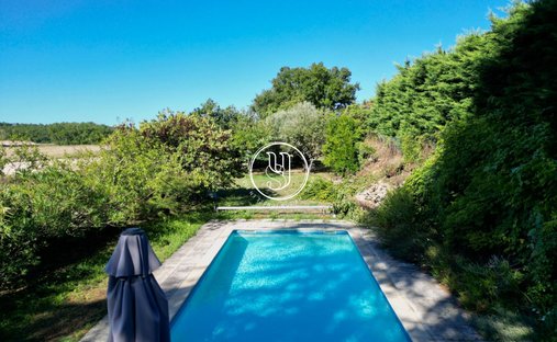 Absolute Tranquillity In The Heart Of The Countryside