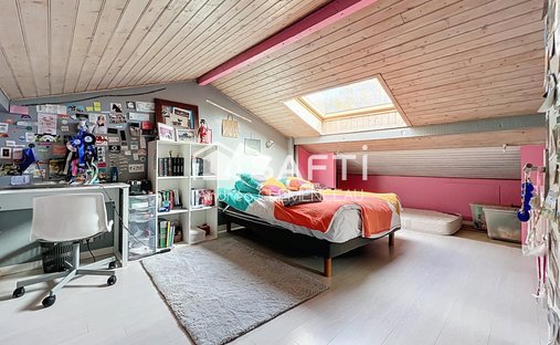 Castle for Sale in Mérignac, Nouvelle-Aquitaine, France