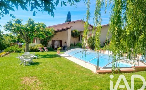 14th C. Chateau With A House