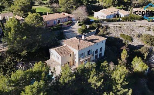 Villa in Mallemort, Provence-Alpes-Côte d'Azur, France 1