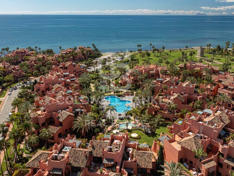 Apartment in Gualdalmansa, Estepona, Andalusia 2 - 16860008
