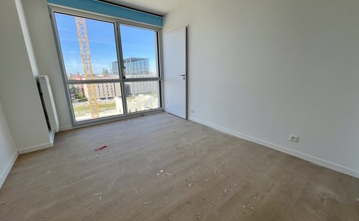 Superb 18th Century Château With C. 12 Ha Of Land