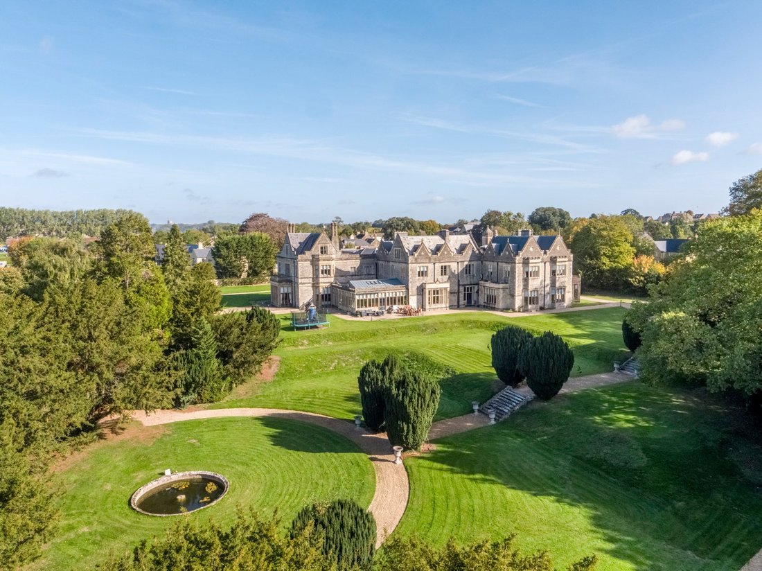 House in Malmesbury, England, United Kingdom 1 - 16879772