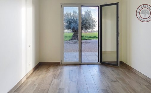 14th C. Chateau With A House