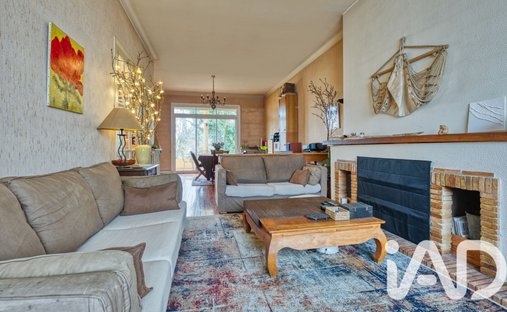 A 19th Century Hotel Château, Restaurant And Outbuilding In Two Hectares Of Grounds Near