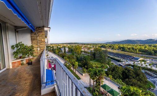 Castle for Sale in Pau, Nouvelle-Aquitaine, France