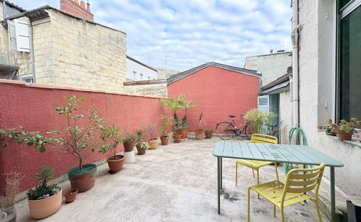 A 19th Century Hotel Château, Restaurant And Outbuilding In Two Hectares Of Grounds Near