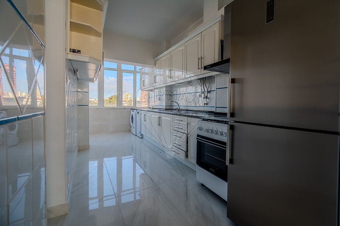 Apartment in Carcavelos e Parede, Lisbon, Portugal 1 - 16875499