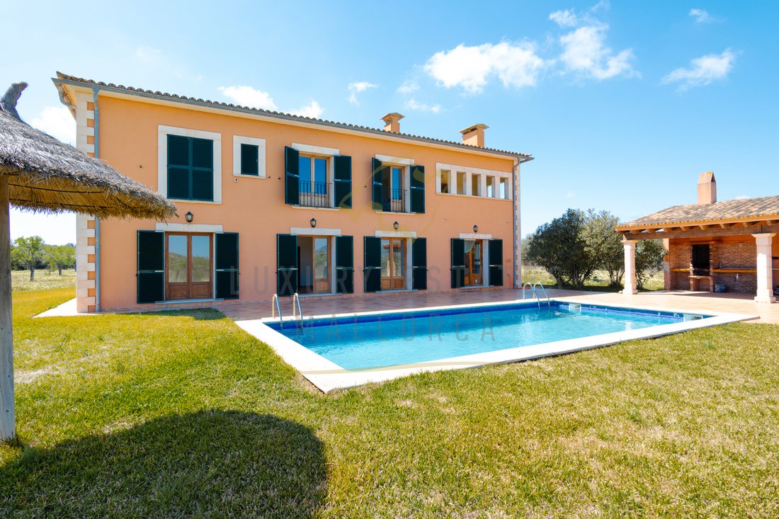Finca in Santanyi, Balearic Islands, Spain 1 - 16880366
