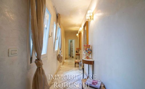 Castle for Sale in Florence, Tuscany, Italy