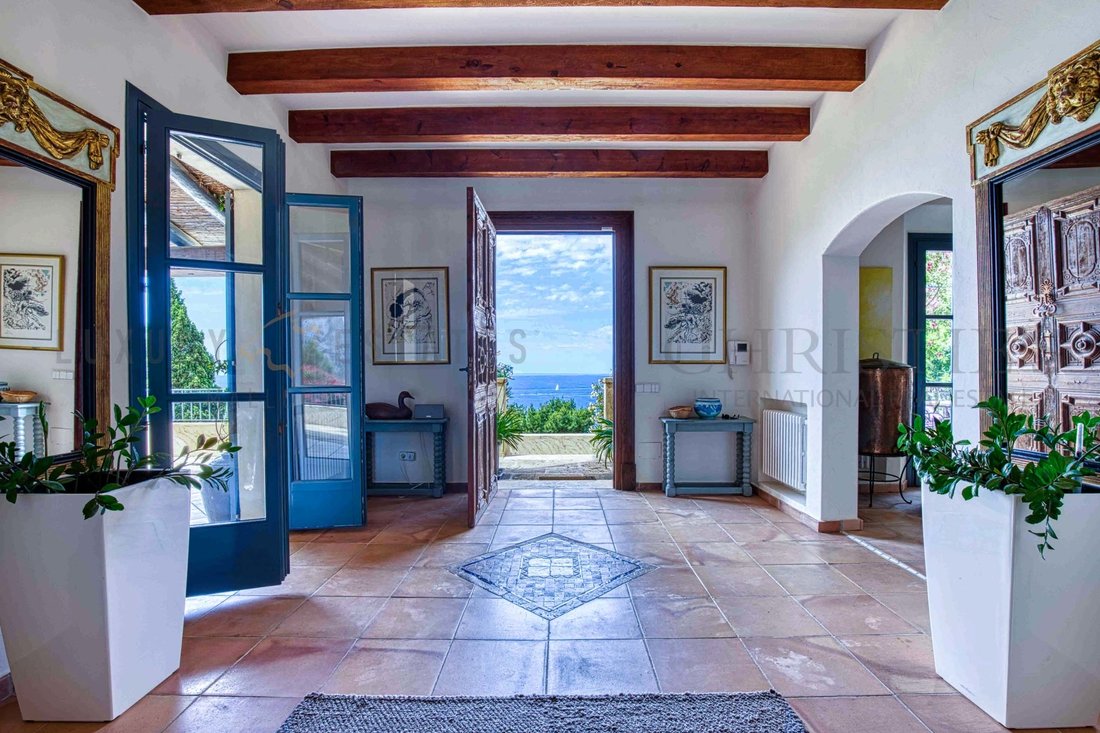 Villa in Balearic Islands, Spain 3 - 16880094