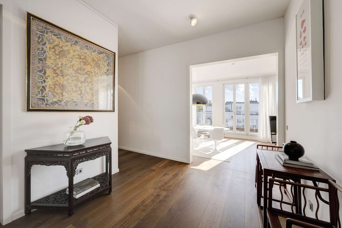 Curated visual reference: Penthouse Flair High End City Home With Premium In Munich Photo Inspiration