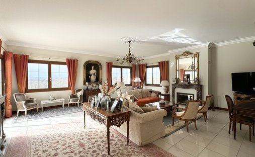 Castle for Sale in Dax, Nouvelle-Aquitaine, France