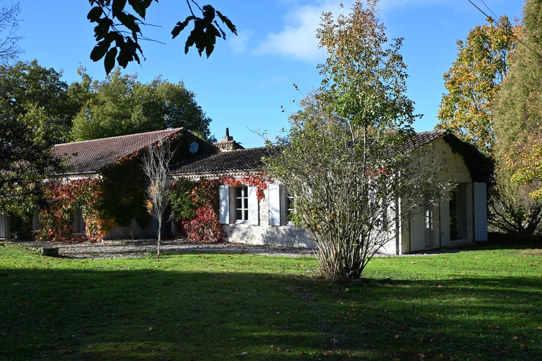 House in Hautefage-la-Tour, Nouvelle-Aquitaine, France 1 - 16857849