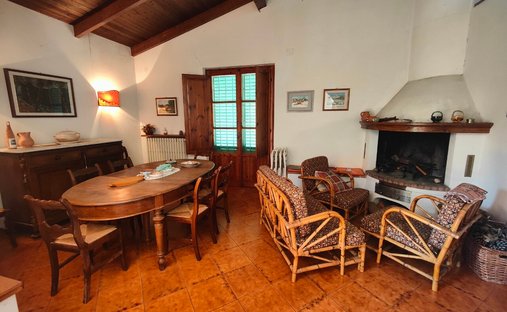 Castle for Sale in San Casciano In Val di Pesa, Tuscany, Italy