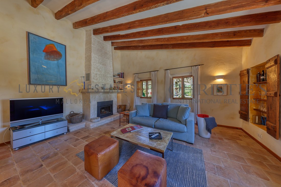 Finca in Pollenca, Balearic Islands, Spain 4 - 16880907