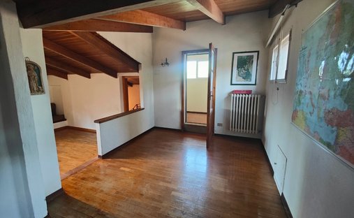 Castle for Sale in San Casciano In Val di Pesa, Tuscany, Italy