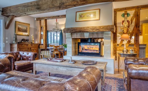 Castle for Sale in Pont-l'Évêque, Normandy, France