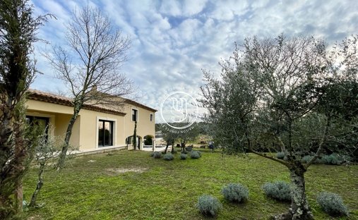 Absolute Tranquillity In The Heart Of The Countryside