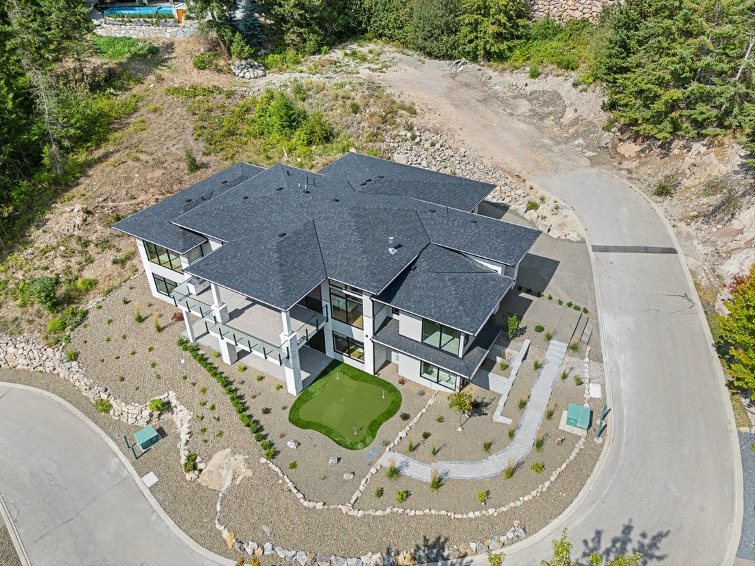 Haus in Vernon, Britisch-Kolumbien, Kanada 2 - 16860203