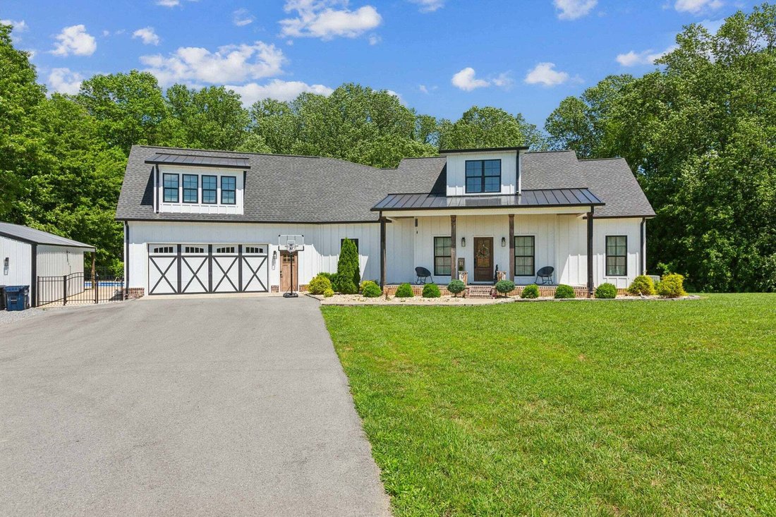 House in Lafayette, Tennessee, United States 2 - 16881139