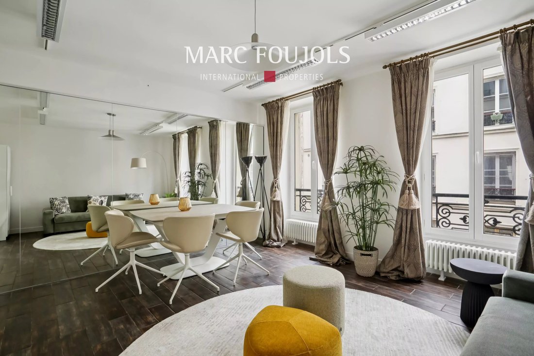 Apartment in Gros Caillou, Paris 7e Arrondissement, Paris 3 - 16880126