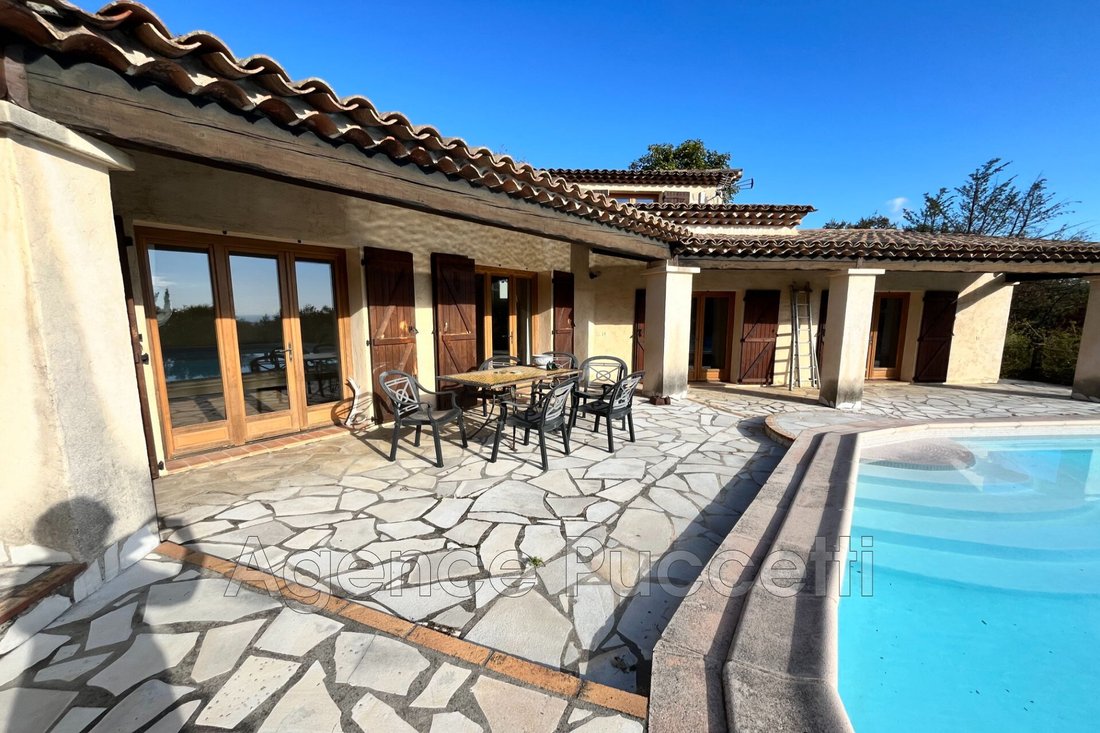 Villa in Tourrettes-sur-Loup, Provence-Alpes-Côte d'Azur, France 2 - 16849026