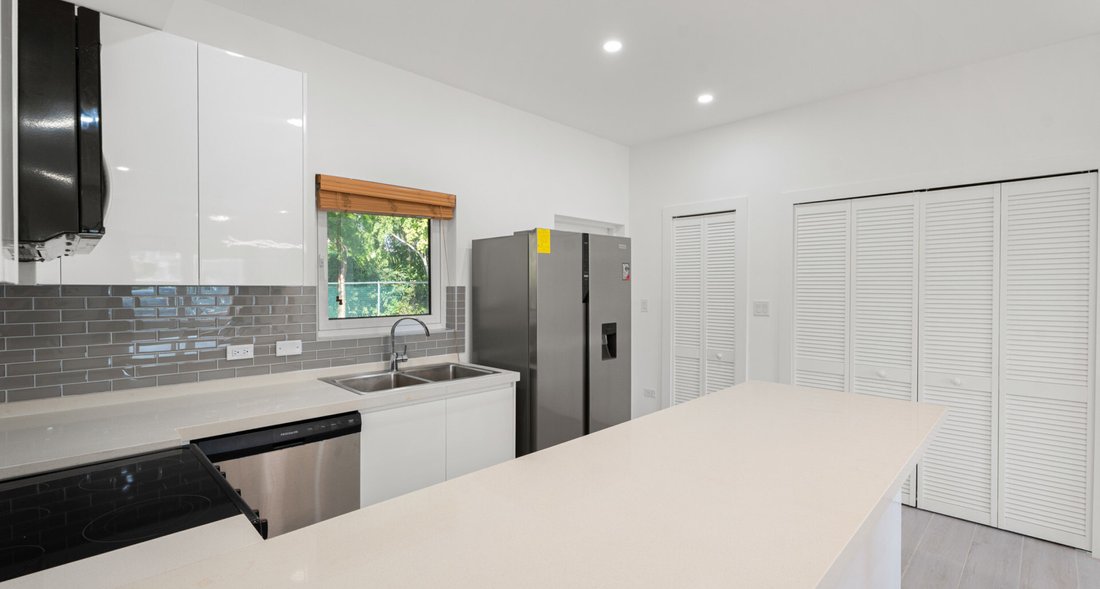 House in George Town, George Town, Cayman Islands 4 - 16885208