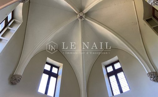 An 18th Century Manor With A Swimming Pool, Outhouses And 6.5 Hectares Of Grounds With A River