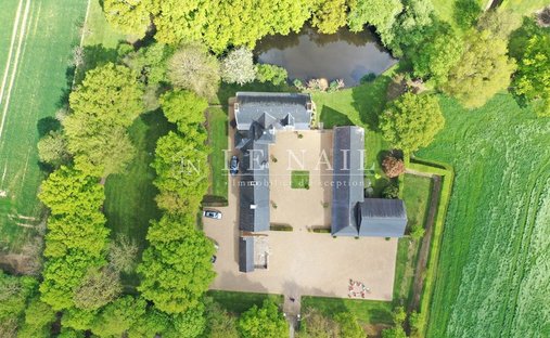 A Chateau From The 17th And 18th Centuries, Listed As A Regional Historical Monument, On