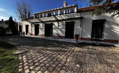 Seine Et Marne 19th Century Castle 4 Hectares Of Parkland