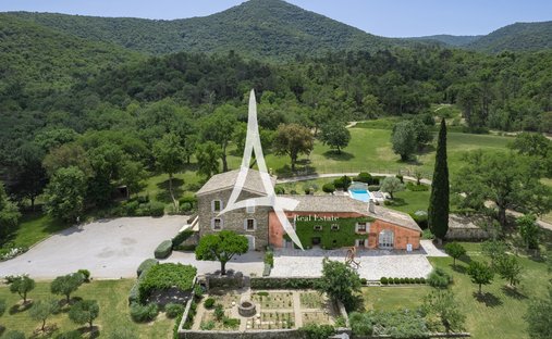 Castle in Saint-Tropez, Provence-Alpes-Côte d'Azur, France 1
