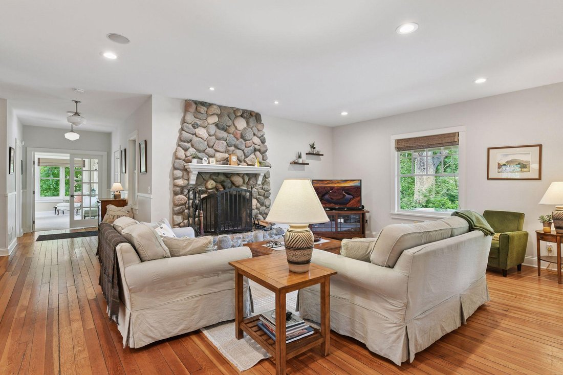 House in Deephaven, Minnesota, United States 5 - 15927364
