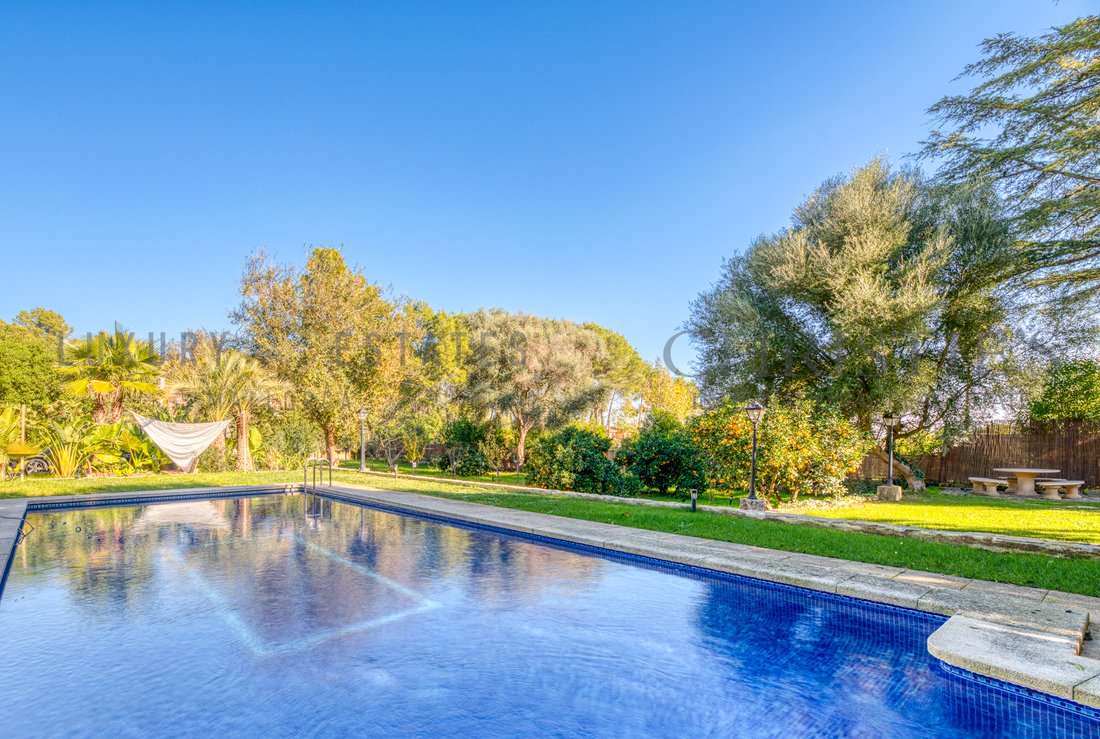 Villa a Esporles, Isole Baleari, Spagna 1 - 16880487