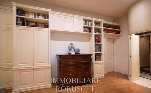 Castle for Sale in Florence, Tuscany, Italy