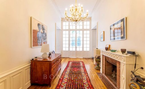 Castle for Sale in Pau, Nouvelle-Aquitaine, France