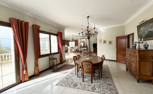 Castle for Sale in Dax, Nouvelle-Aquitaine, France