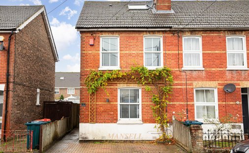 House in County Oak, Crawley, England 1