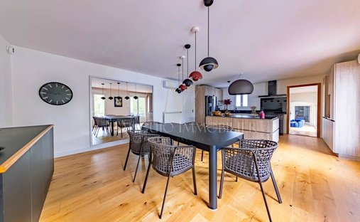 Castle for Sale in Mauguio, Occitanie, France