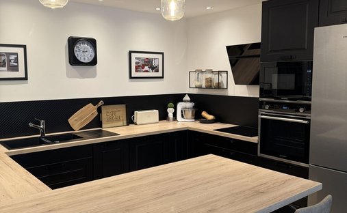 At The Gates Of Rennes 19th Century Castle 450 M² Living Space 16 Ha Of Land