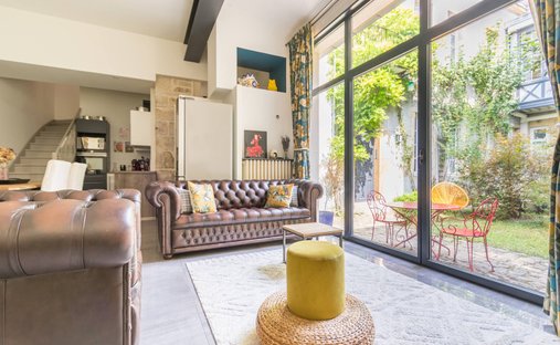 Castle for Sale in Dijon, Bourgogne-Franche-Comté, France