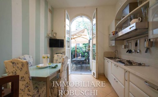 Castle for Sale in Florence, Tuscany, Italy