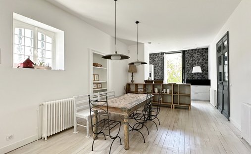 Castle for Sale in Dax, Nouvelle-Aquitaine, France