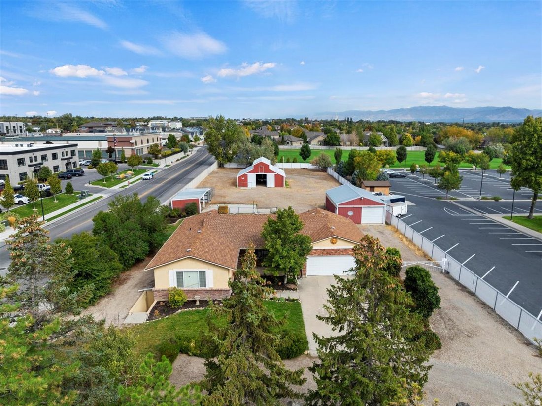 House in South Jordan, Utah, United States 2 - 16882084