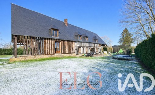 Perched In The Hills Of The Vire Valley, With 22 Hectares Of Land, A Listed Chateau From The