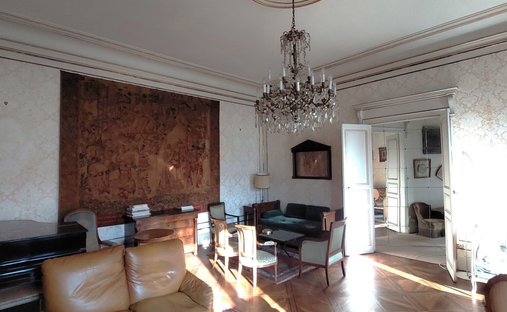 Castle for Sale in Toulouse, Occitanie, France