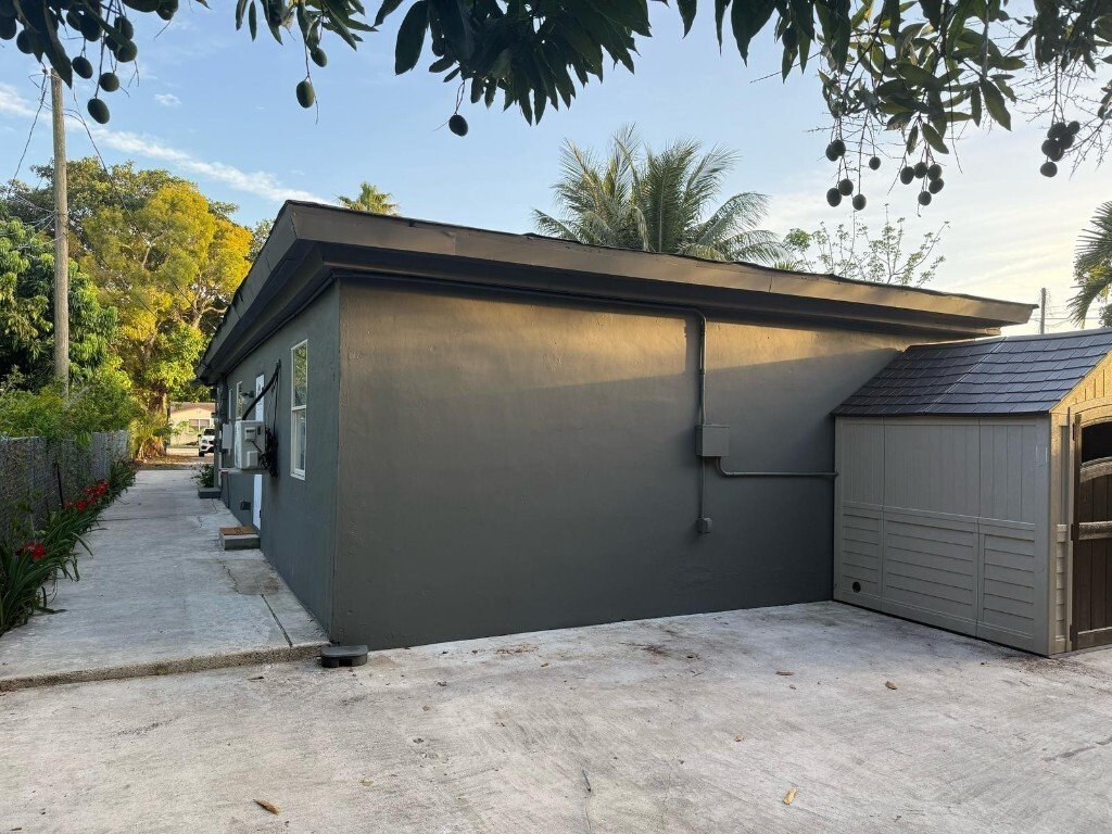 Hollywood, Florida, United States 2 - 16634906
