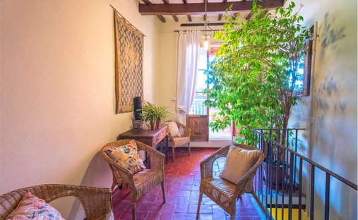 Castle for Sale in Florence, Tuscany, Italy